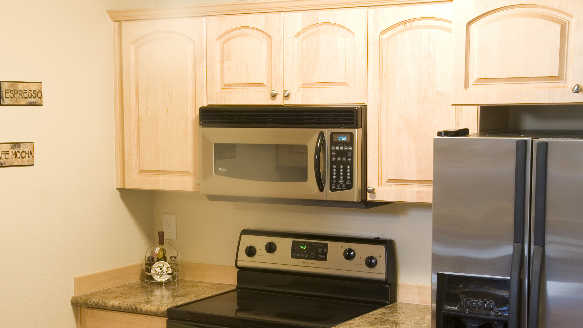 Remove An Over The Range Microwave, Over The Range Microwave Mounted In Cabinet